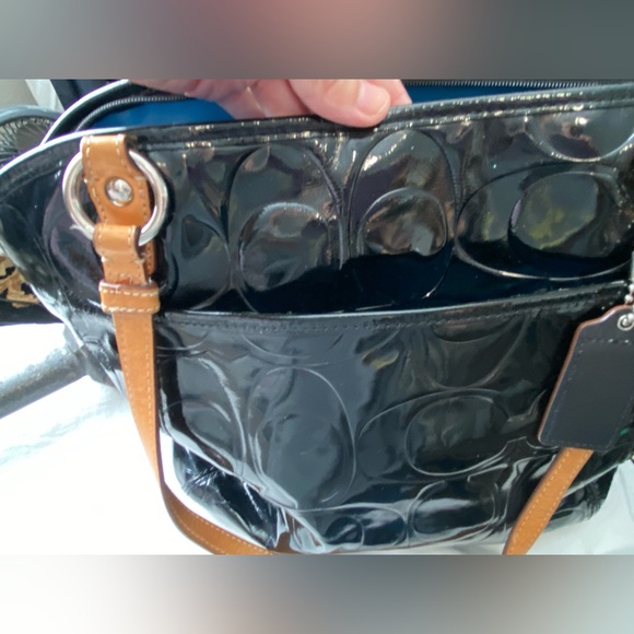 Coach patent leather tote large with matching wallet - Picture 12 of 16